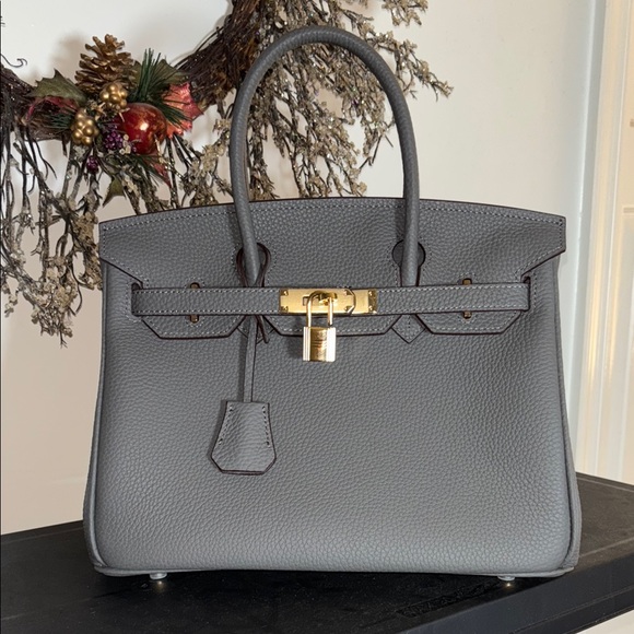 Firkin Handbags - Chic Gray Leather Satchel